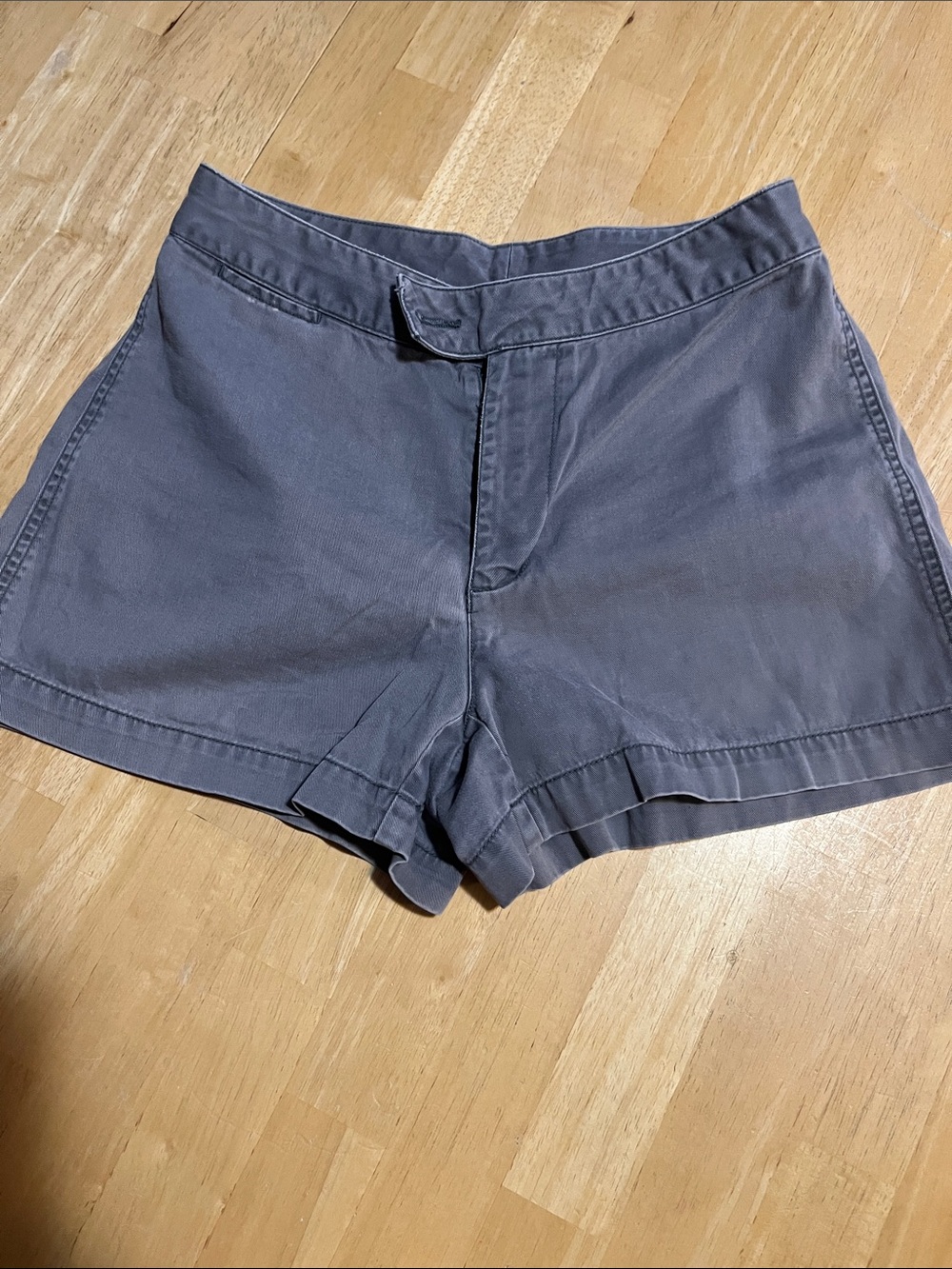 Old Navy Mid-Rise Cotton-Blend Shorts - Charcoal Gray Women’s Size 4- worn